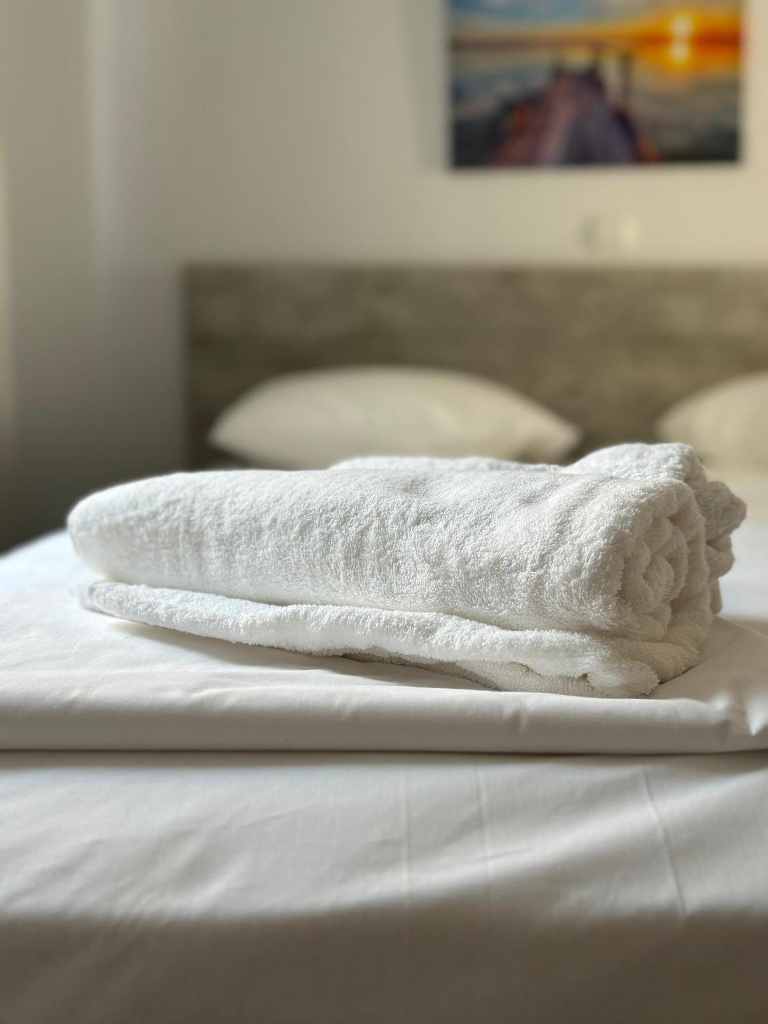 Luca Apts Napa 아이아 나파 외부 사진